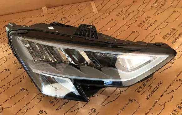 Audi A3 8Y Headlight/headlamp 8Y0941012