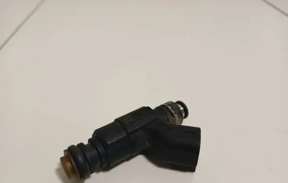 Mini One - Cooper R50 - 53 Fuel injector 04891192AA