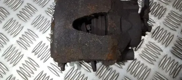 Volkswagen Golf IV Front brake caliper