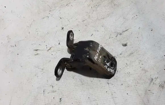 Nissan Pathfinder R51 Rear door lower hinge 82420ZP80A