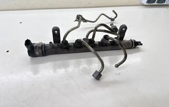 Peugeot 4007 Fuel main line pipe 9656917280 010454