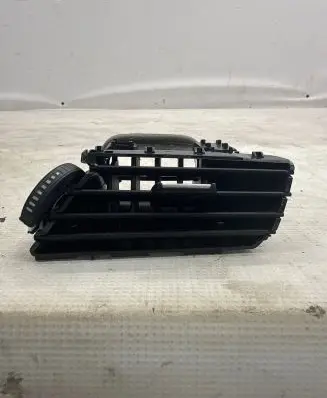 BMW X2 F39 Dashboard side air vent grill/cover trim 9292740 522458 64229292740