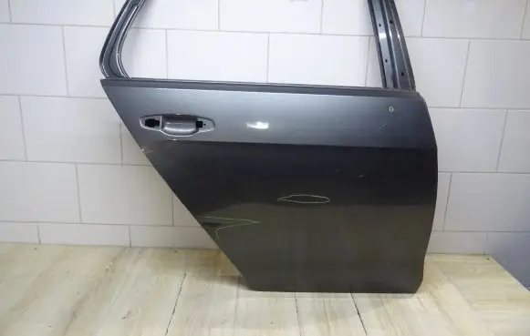 Volkswagen Golf VII Rear door 5G4833312L