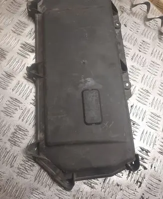 Volkswagen Golf IV Air filter box cover 