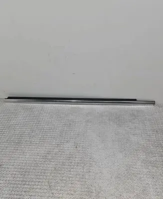 Mercedes-Benz GLK (X204) Front door glass trim molding A2047252365