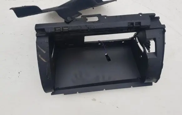 Subaru Outback Glove box 66208aj000