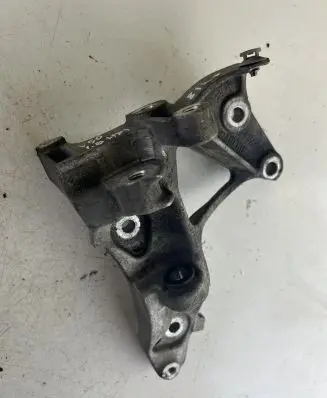 Volvo V50 Generator/alternator bracket 9653249480