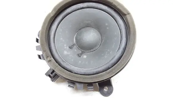Volvo V70 Front door speaker 30657445