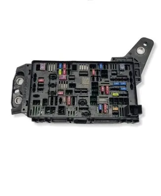 Jeep Grand Cherokee WL Fuse module 68347016AD 68347016