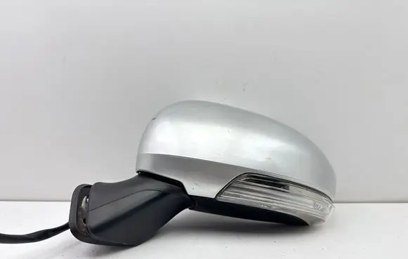 Toyota Prius (XW30) Front door electric wing mirror E4023416