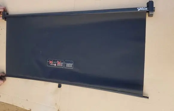 Renault Megane II Parcel shelf load cover 