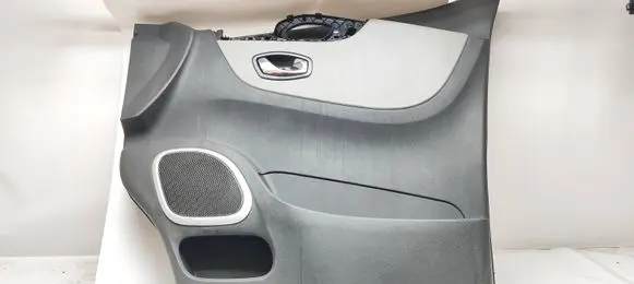 Renault Trafic III (X82) Front door card panel trim 809005451R 100829063D
