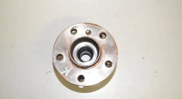 BMW 1 F40 Front wheel ball bearing 8845775 31208845775 31206874443