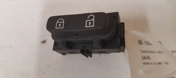 Volvo V70 Central locking switch button 30710476