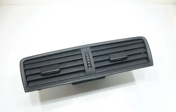 Skoda Fabia Mk3 (NJ) Dash center air vent grill 6V0820951B 10003562