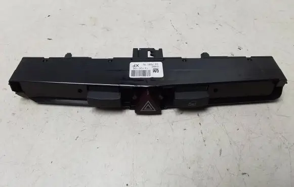 Opel Astra H Hazard light switch 03758075 13100105