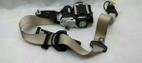 Mercedes-Benz C W204 Front seatbelt buckle A2128609485