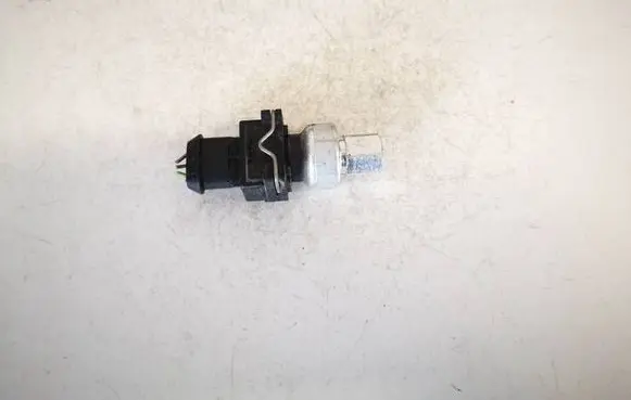Land Rover Discovery Sport Air conditioning (A/C) pressure sensor 