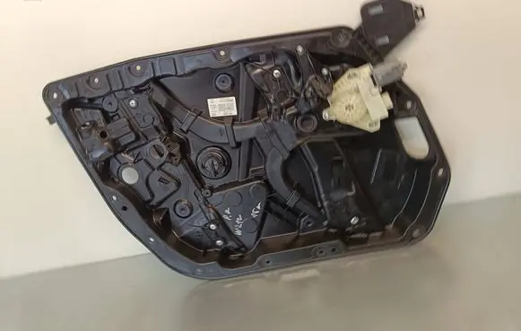 Mercedes-Benz E W213 Front door window regulator with motor A2050047099 A0997202100 A2050058499