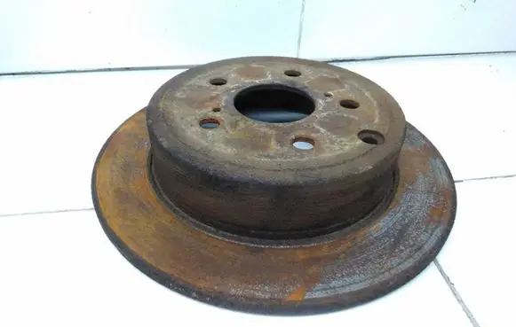 Toyota Corolla Verso AR10 Rear brake disc