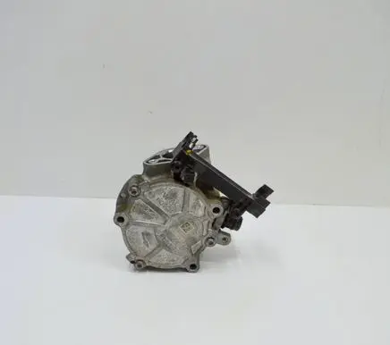 Audi A4 S4 B9 8W Vacuum pump 06K145100AE
