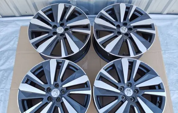 Peugeot 3008 II R19 alloy rim 