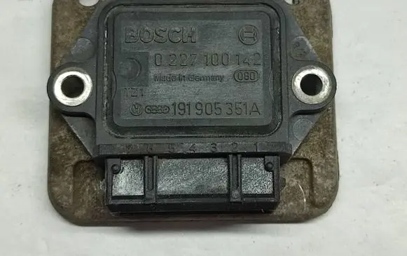 Volkswagen Golf III Ignition amplifier control unit 191905351A 0227100142