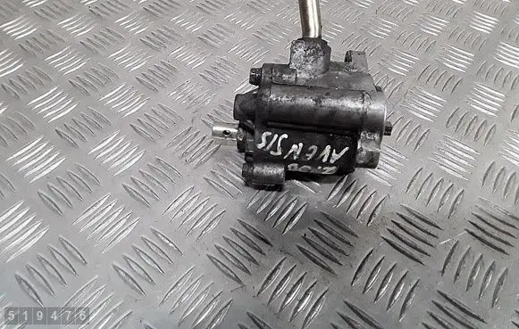 Toyota Avensis T220 Vacuum pump 017b1
