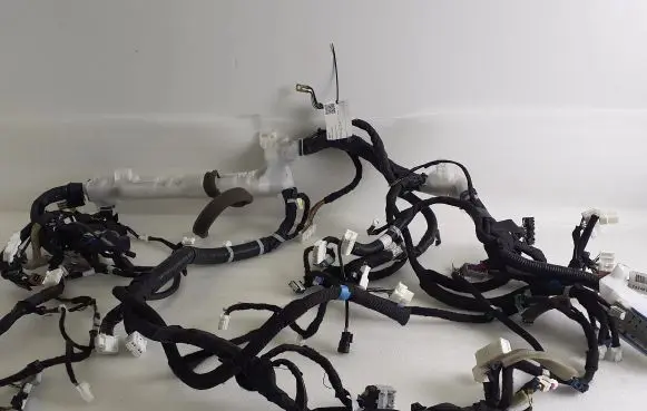 Nissan Qashqai J12 Panel wiring 240106UD8B