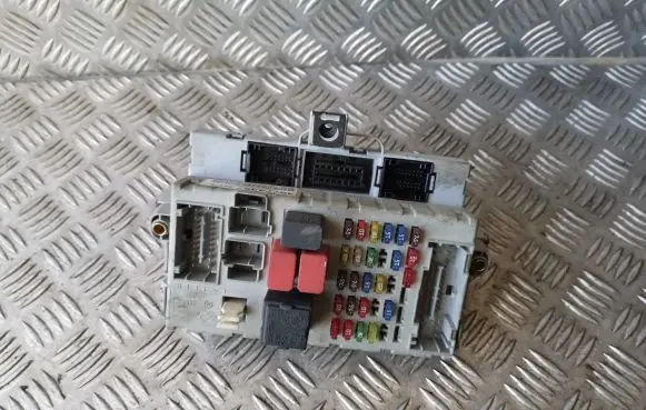 Fiat Punto (188) Fuse module 46774357