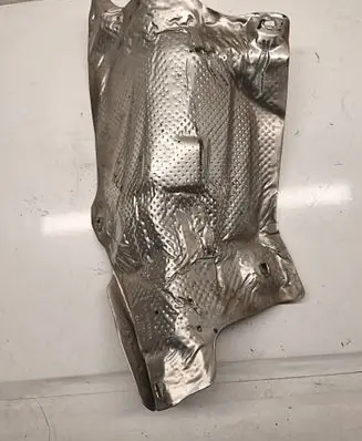 Jeep Grand Cherokee Exhaust heat shield 68069893AG