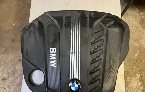 BMW X5 E70 Engine cover (trim) 13717812063 7812063