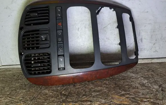 Chrysler Voyager Climate control/heater control trim P05005250AB 12237679 05009175AA