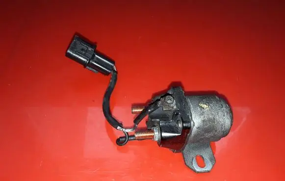 Mitsubishi Pajero Glow plug pre-heat relay MD342751 U001T 15474