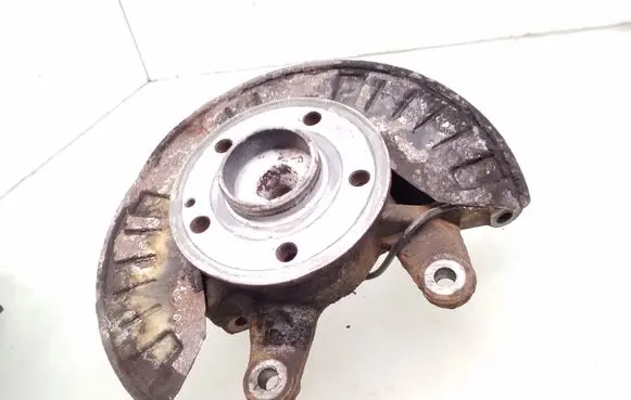 Mercedes-Benz Vito Viano W639 Front wheel hub spindle knuckle A6393320324 A6395401017
