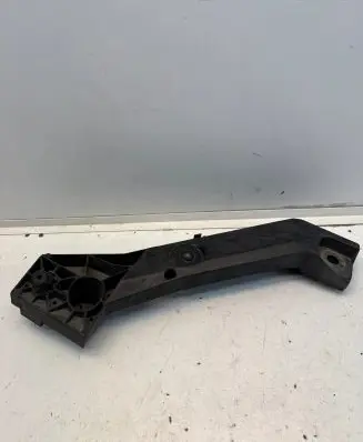 Renault Trafic III (X82) Radiator support slam panel bracket 625001299R