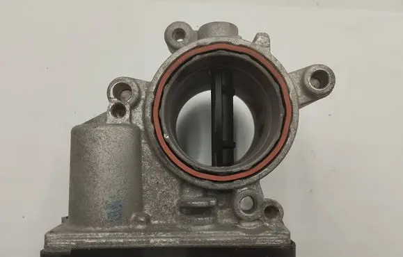 Volkswagen PASSAT B7 Throttle valve 03L128063R A2C31762900 0912112138