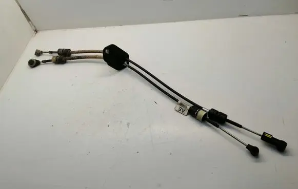Gear shift cable linkage