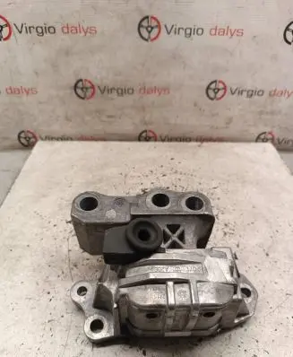 Fiat Tipo Engine mount bracket