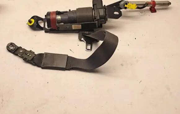 Volvo XC70 Front seatbelt 570654000G