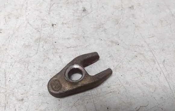 Renault Scenic II - Grand scenic II Fuel Injector clamp holder