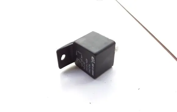 Mercedes-Benz C W202 Hazard warning light relay 40A14VDC HLSCMA3