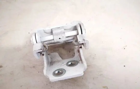 Citroen C3 Picasso Rear door lower hinge