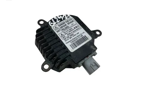 Nissan Juke I F15 Light module LCM