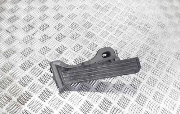 Volkswagen PASSAT B7 Accelerator throttle pedal 1K1721503AT