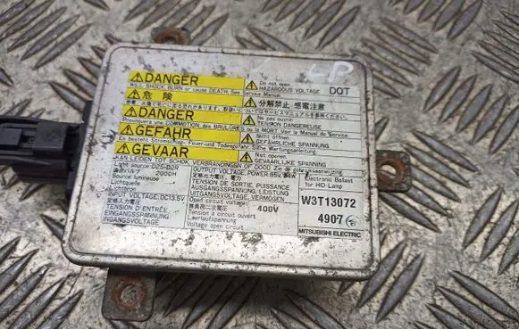 Honda FR-V Xenon control unit/module W3T13072