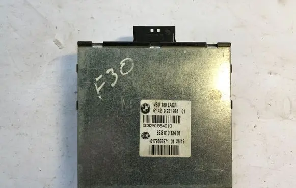 BMW 3 F30 F35 F31 Voltage converter inverter 9251984 6142925198401 8ES01013401