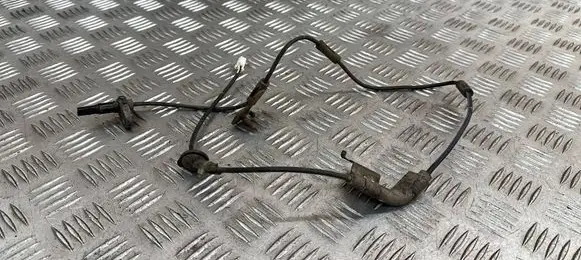 Toyota RAV 4 (XA40) ABS rear brake sensor