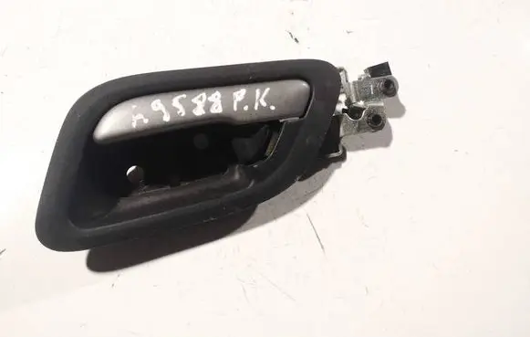 Honda FR-V Front door interior handle 
