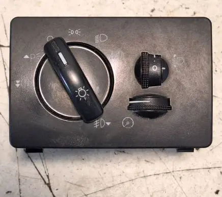 Ford Focus C-MAX Light switch 4M5T13A024 498610